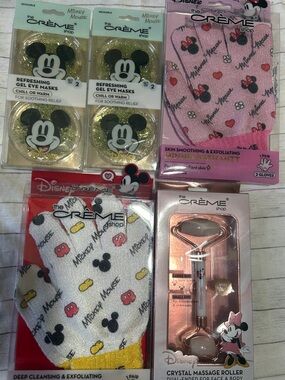 Disney Mickey Mouse bundle Skincare Gift Set - Pink, Gold, White